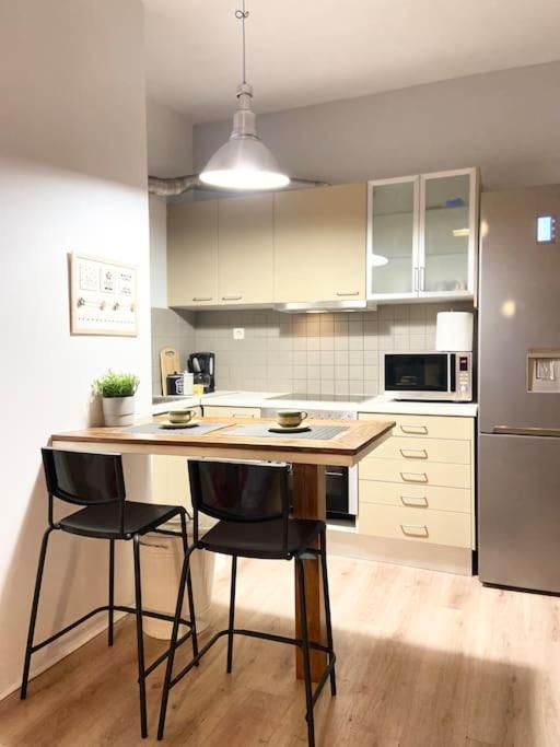 شقة Downtown Athens Loft With Acropolis Terrace View المظهر الخارجي الصورة