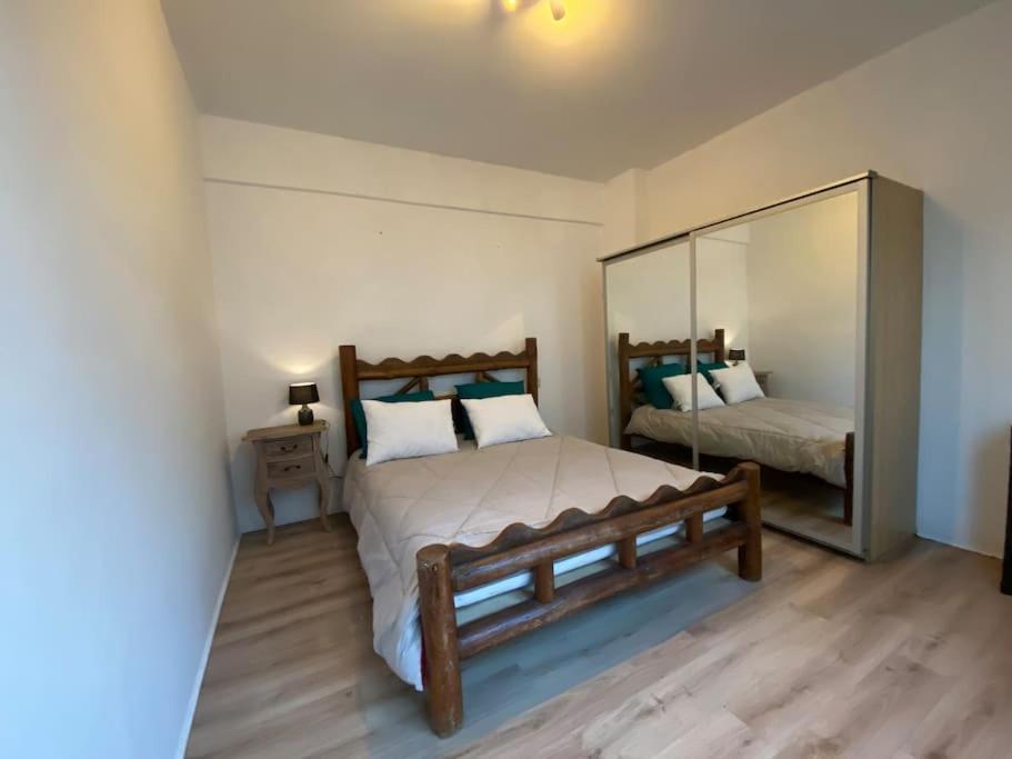 شقة Downtown Athens Loft With Acropolis Terrace View المظهر الخارجي الصورة